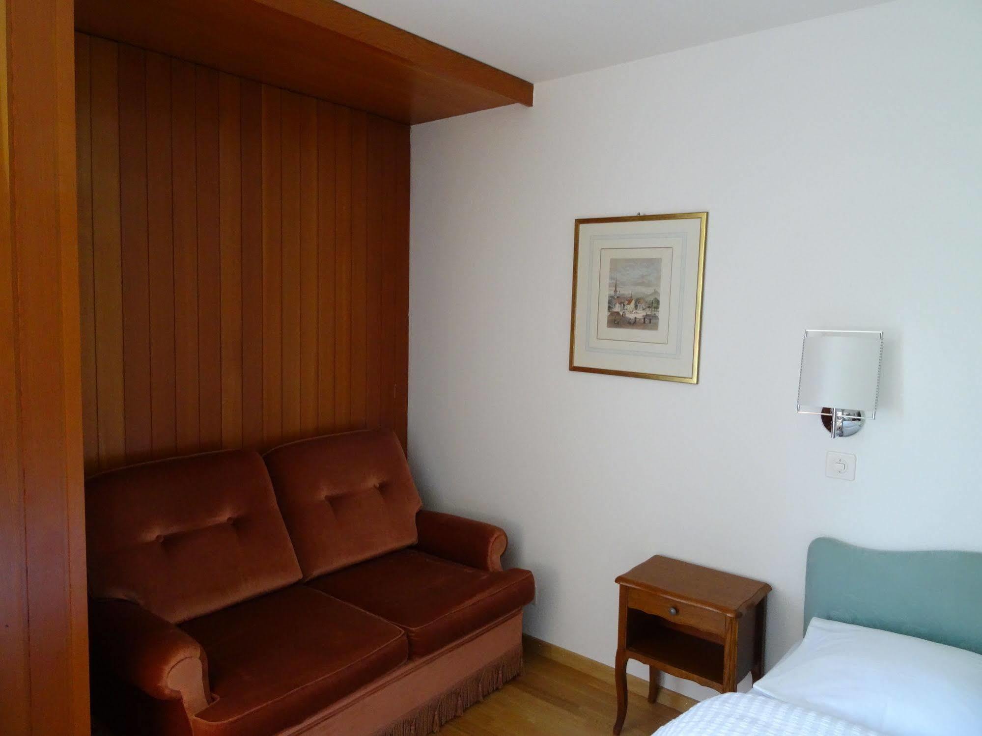 Hotel Du Grand-Pre Marly-le-Grand Ngoại thất bức ảnh